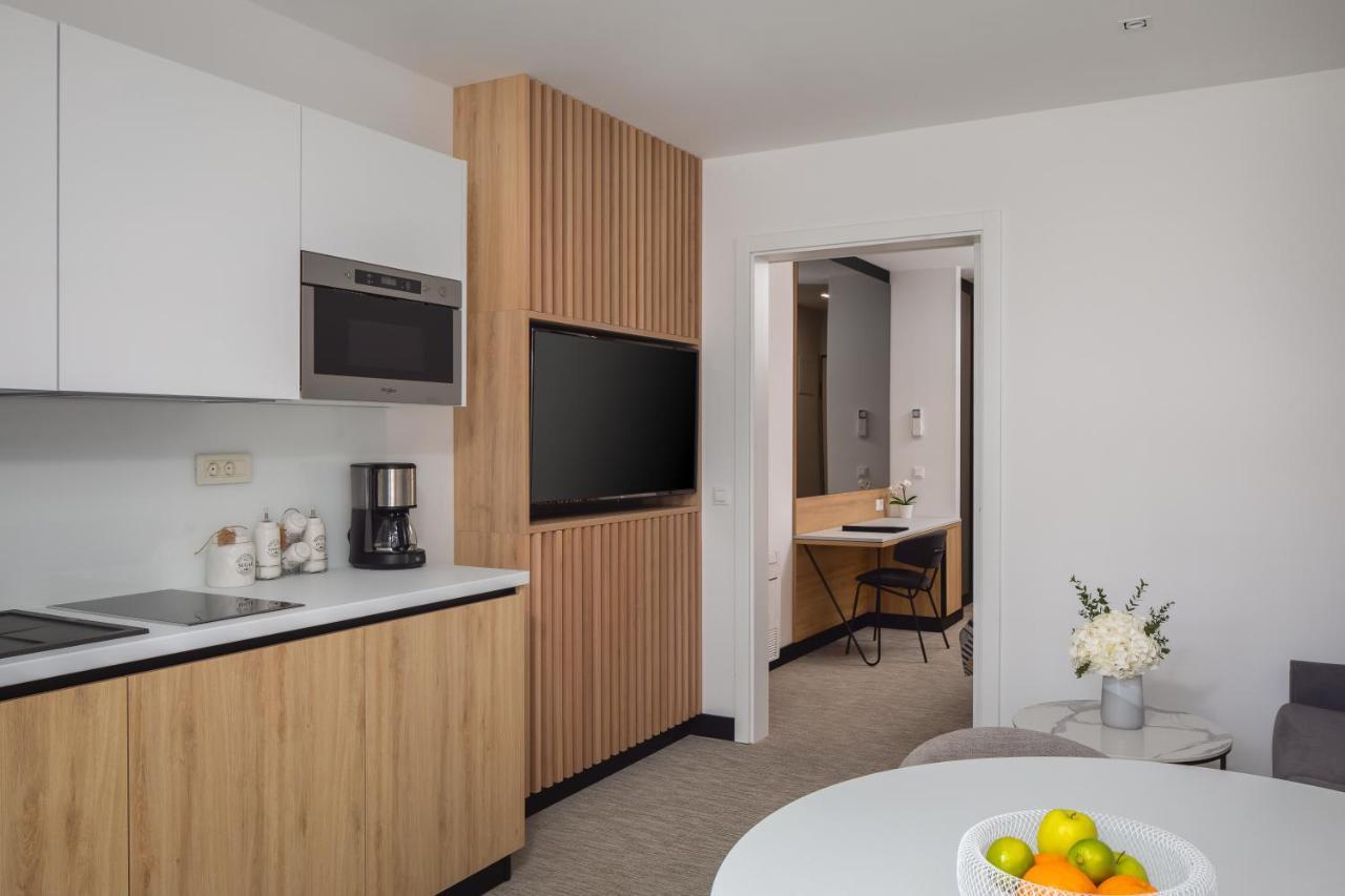 Noemia Apartments Baška Voda Buitenkant foto